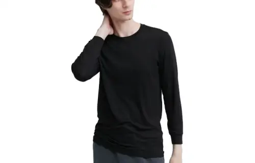 UNIQLO T Shirts Men's Black Crew Neck Moderate Straight Fit
