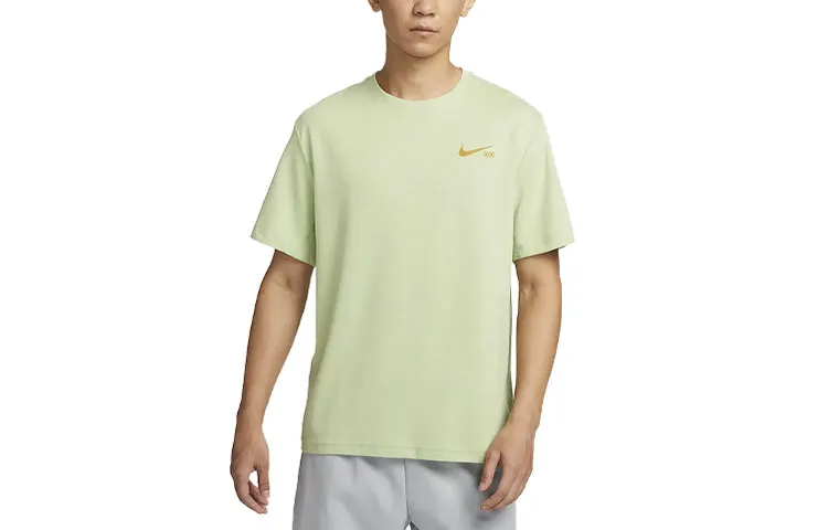 Nike T-Shirts Men's Green Crew Neck Moderate Straight Fit