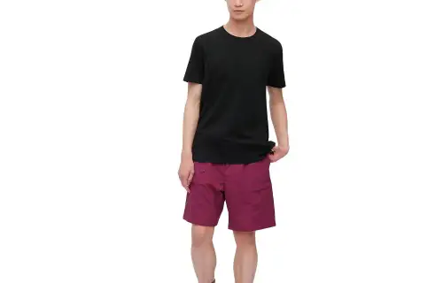 UNIQLO SS23 T Shirt Unisex Black