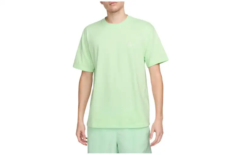 Nike T Shirts Men's Green Crew Neck Moderate Straight Fit