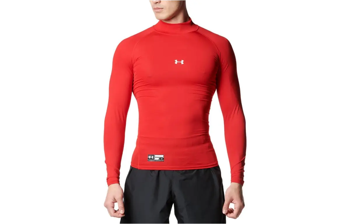 Under Armour T-Shirts Men's Red Half-Turtleneck Moderate Straight Fit