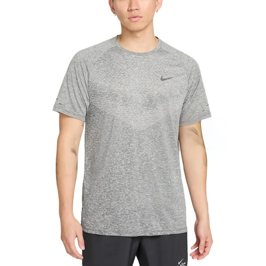 Nike T-Shirts Men's Smoke Gray Crew Neck