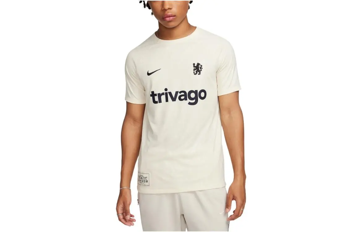 Nike T-Shirts Men's White Crew Neck Moderate Straight Fit