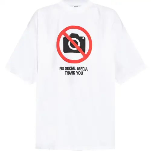 Vetements No Social Media T-shirt