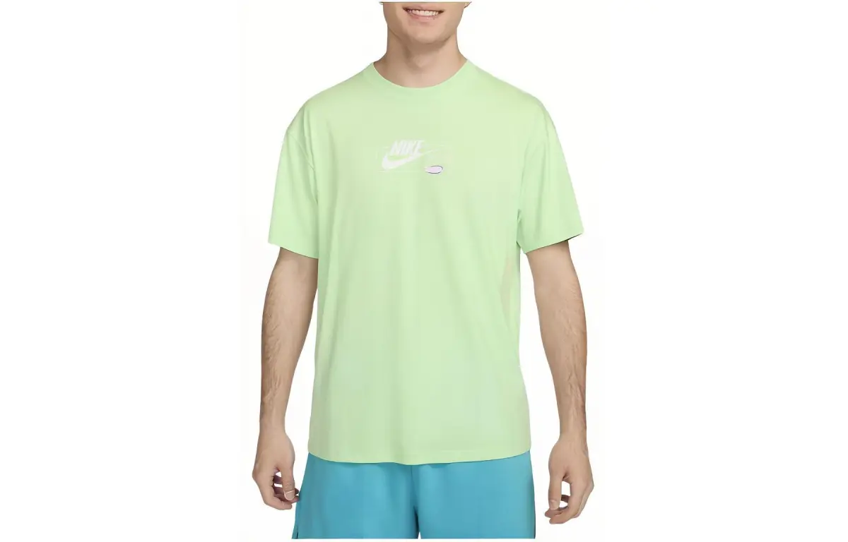 Nike T-Shirts Men's Green Crew Neck Moderate Straight Fit
