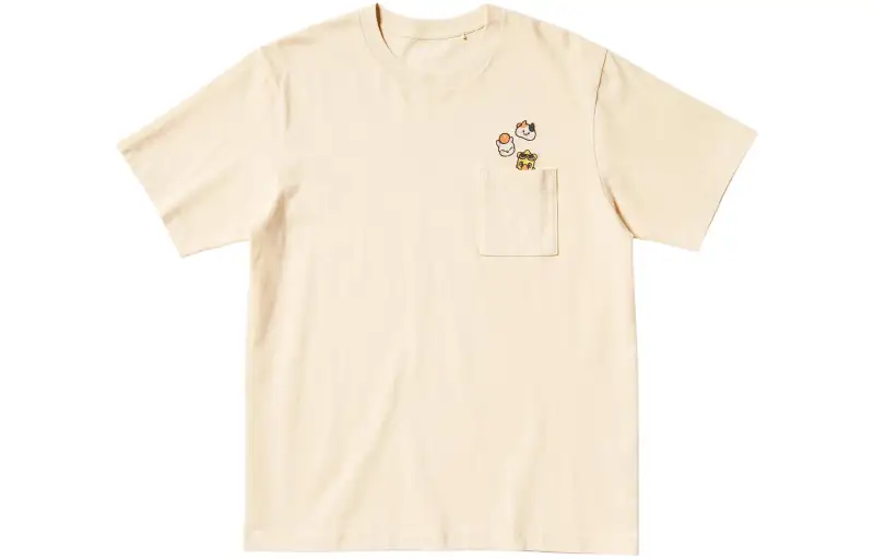 UNIQLO Final Fantasy Collaboration T Shirts Men's Natural Crew Neck Moderate Straight Fit
