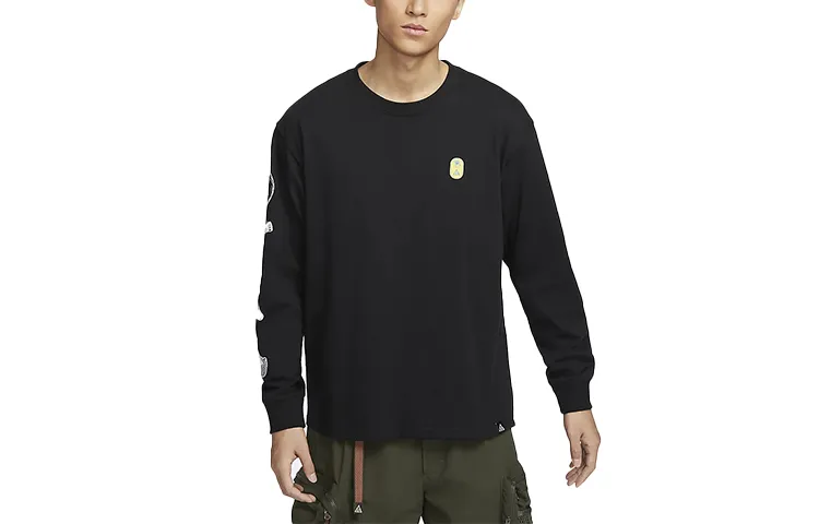 Nike ACG T-Shirts Men's Black Crew Neck Moderate Straight Fit