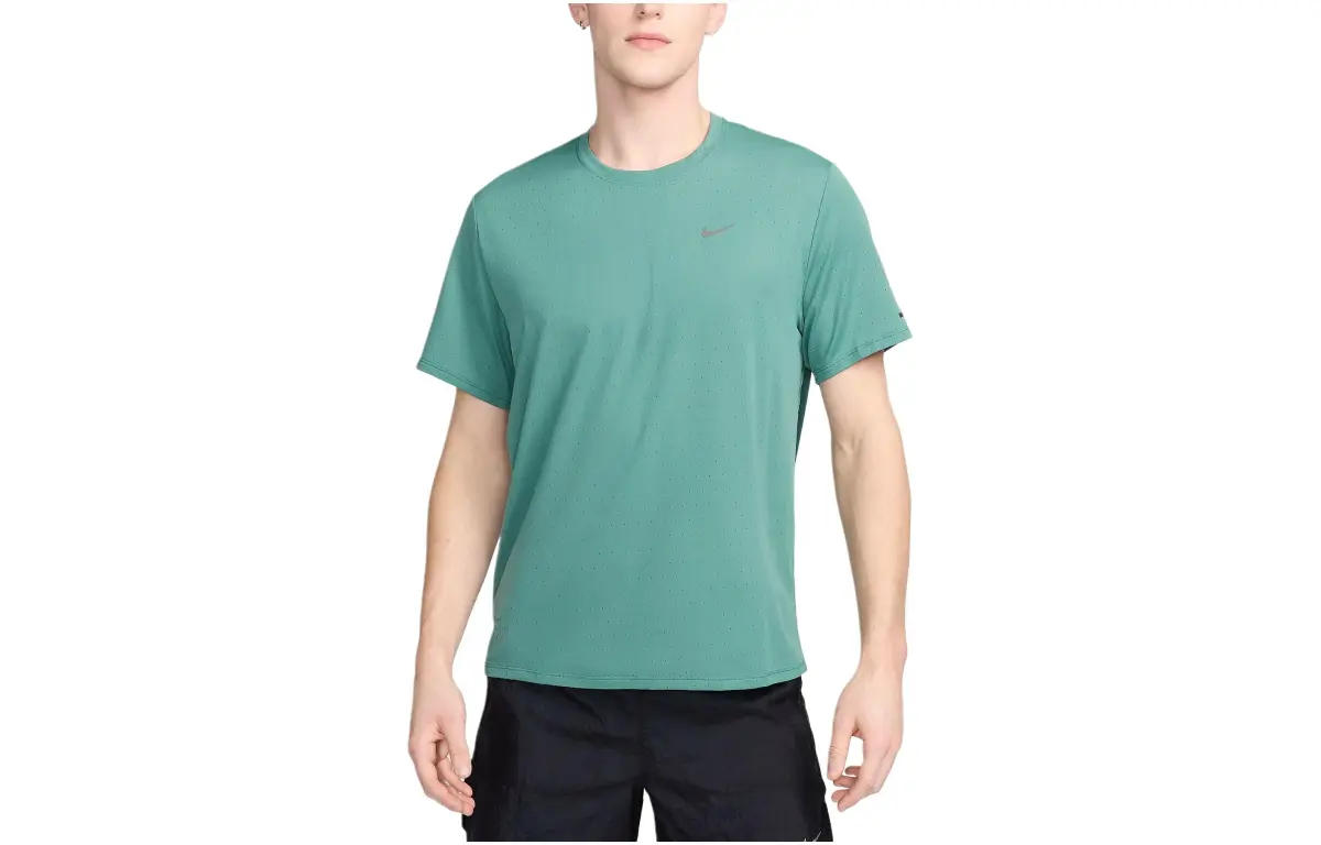 Nike T-Shirts Men's Green Crew Neck Moderate Straight Fit