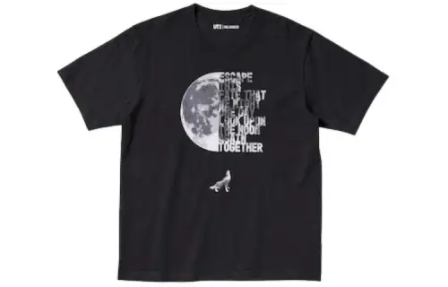 UNIQLO T Shirts Men's Black Crew Neck Moderate Straight Fit