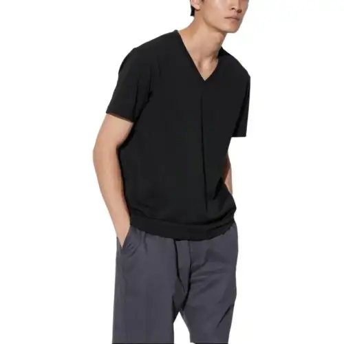UNIQLO T Shirts Unisex Black V Neck Moderate Straight Fit