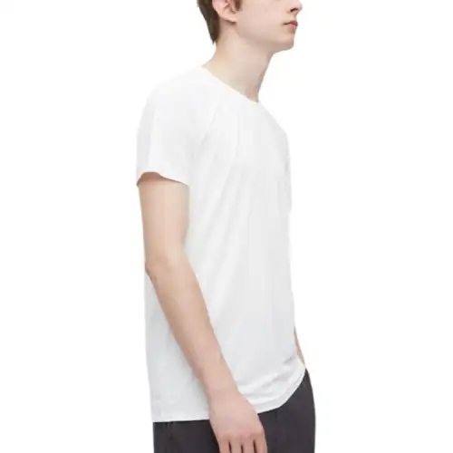 UNIQLO T Shirt Men's Moon White