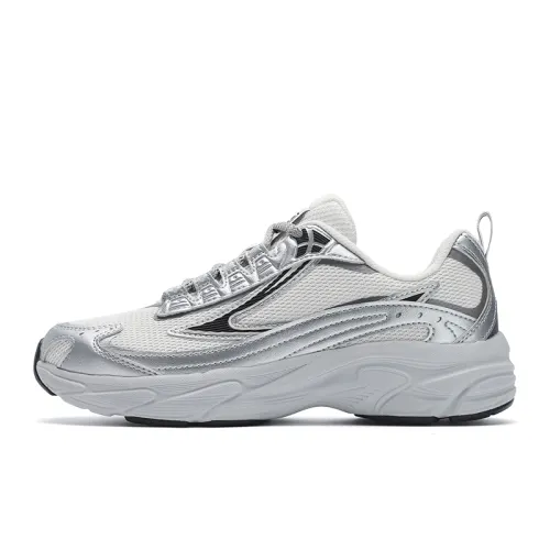 FILA VERDICT Textile, Synthetic Leather Low top Running Shoes Women's White Silver