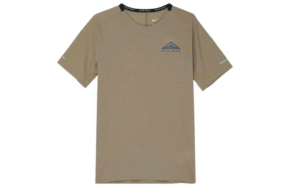 Nike T-Shirts Men's Khaki Crew Neck Moderate
