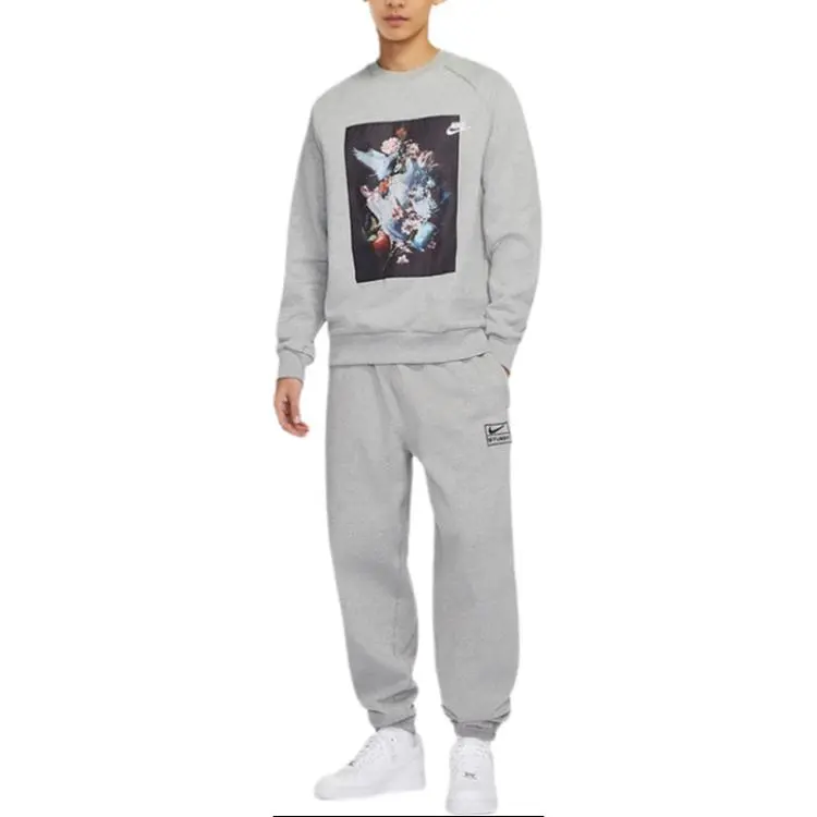 Nike Sweatshirts Men's Gray Crew Neck Moderate Regular