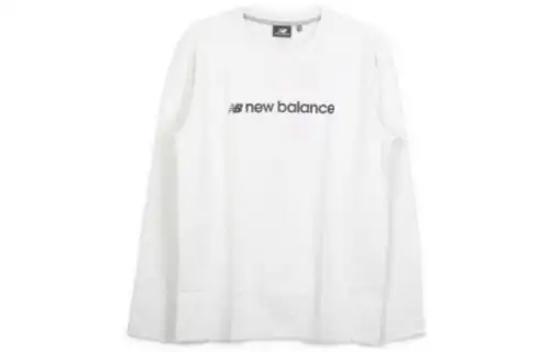 New Balance Sweatshirts Men's White Crew Neck Moderate Regular