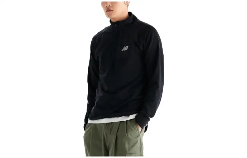New Balance Sweatshirts Men's Black Turtleneck Moderate Regular