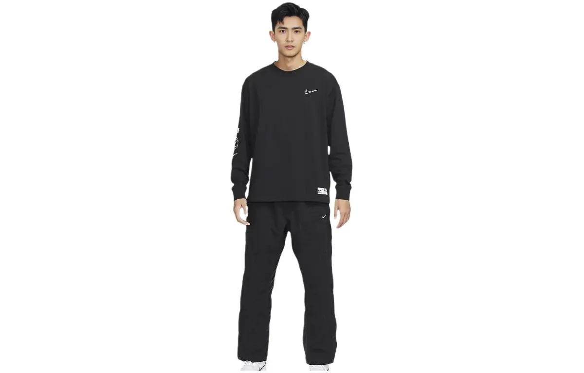 Nike Sweatshirts Men's Black Crew Neck Moderate Regular