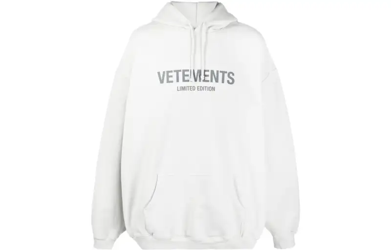 Vetements Sweatshirts Men's Gray White Moderate