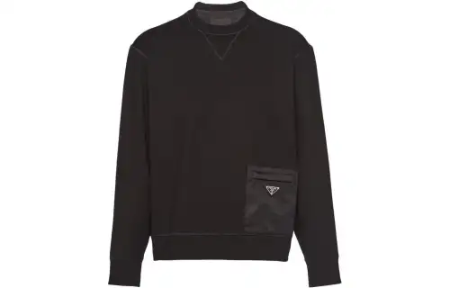 pocket-detail sweatshirt