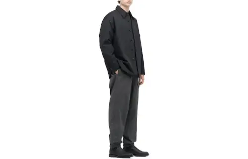 UNIQLO Shirts Men's Black Lapel Moderate Shirt
