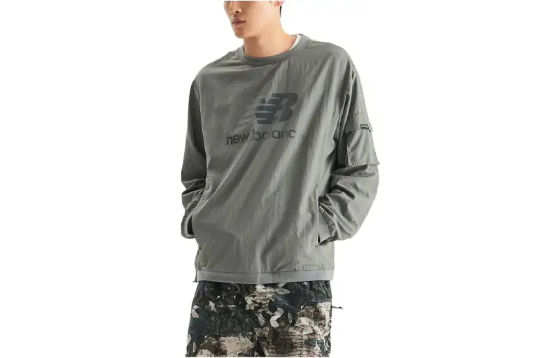 New Balance Sweatshirts Men's Gray Crew Neck Moderate Regular