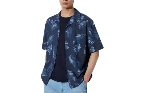 UNIQLO Shirts Unisex Navy Blue Pointed Collar Moderate Other