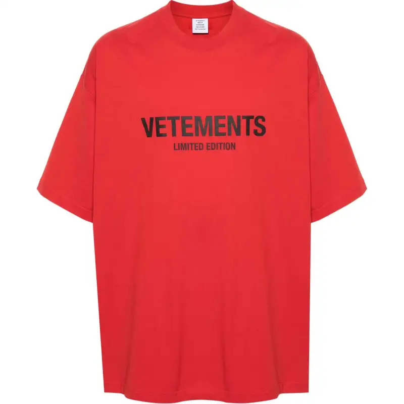 Vetements T Shirts Unisex Red Crew Neck Moderate Straight Fit