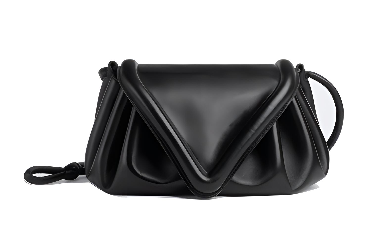 Bottega Veneta Beak Shiny Leather Clutch Women's Black
