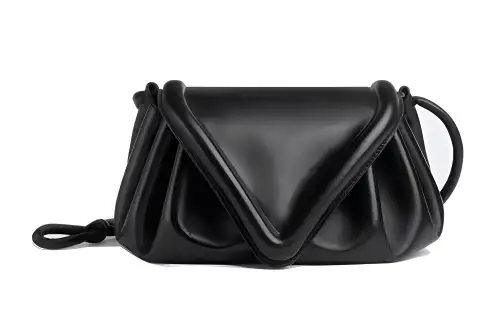 Bottega Veneta Beak Shiny Leather Clutch Women's Black