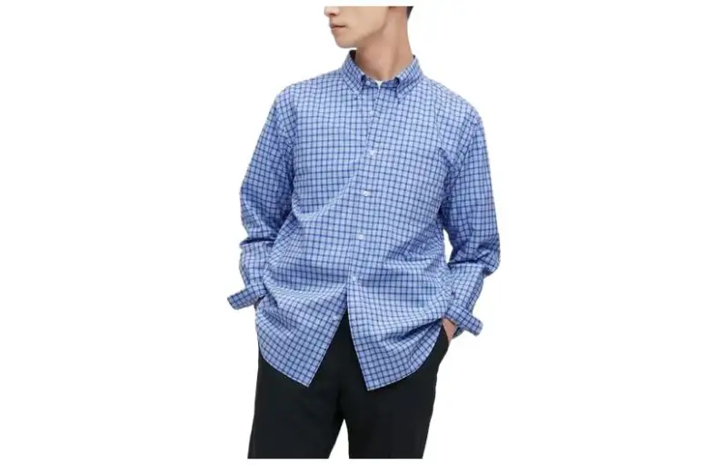 UNIQLO Shirts Men's Sky Blue Pointed Collar Moderate Shirt