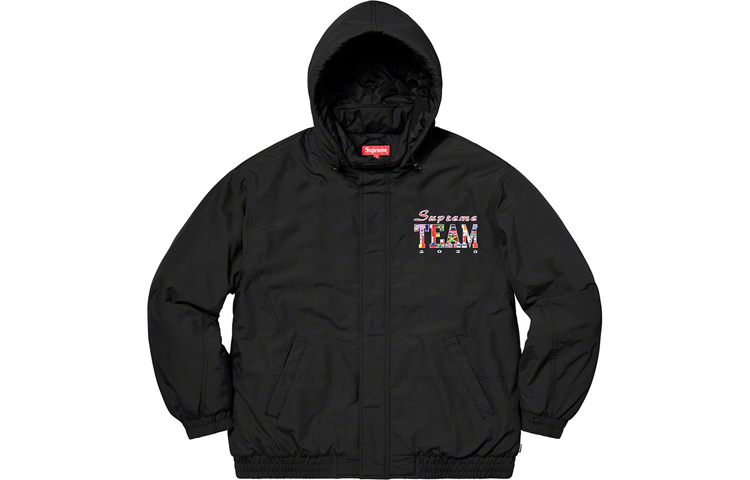 Куртка Supreme Team Puffy Jacket (черно-белая с принтом) — фото 1