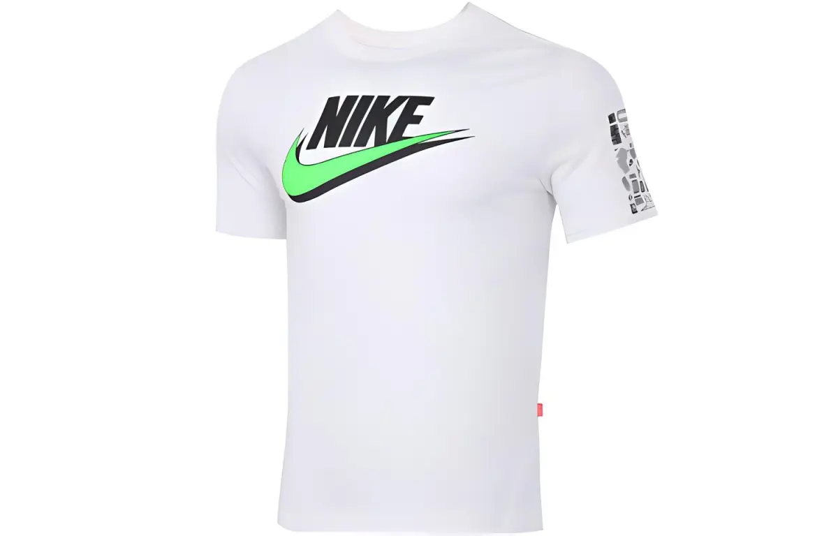 Nike T-Shirts Men's White Crew Neck Moderate Straight Fit