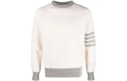 THOM BROWNE Tom Brown FW23 old money style classic four-stripe wool color-blocked raglan sleeves, round neck, knitted pullover autumn and winter sweater, men's white