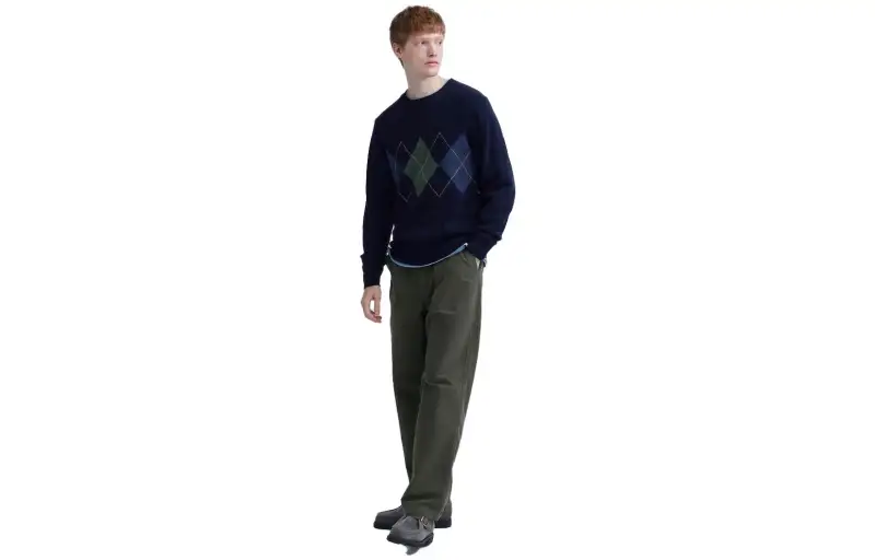 UNIQLO Sweaters Unisex Navy Blue Crew Neck Moderate Other