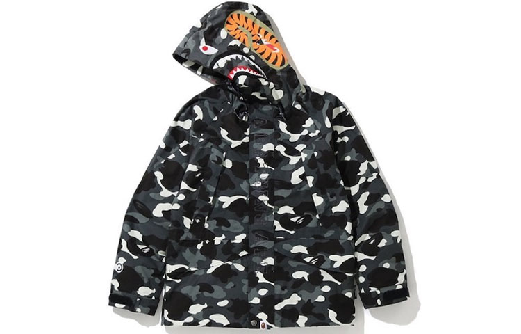 Куртка A BATHING APE Светящаяся акула (черная)