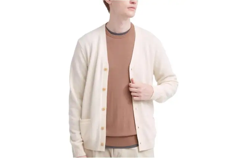 UNIQLO Knitwear Unisex Ivory V Neck Moderate Cardigan