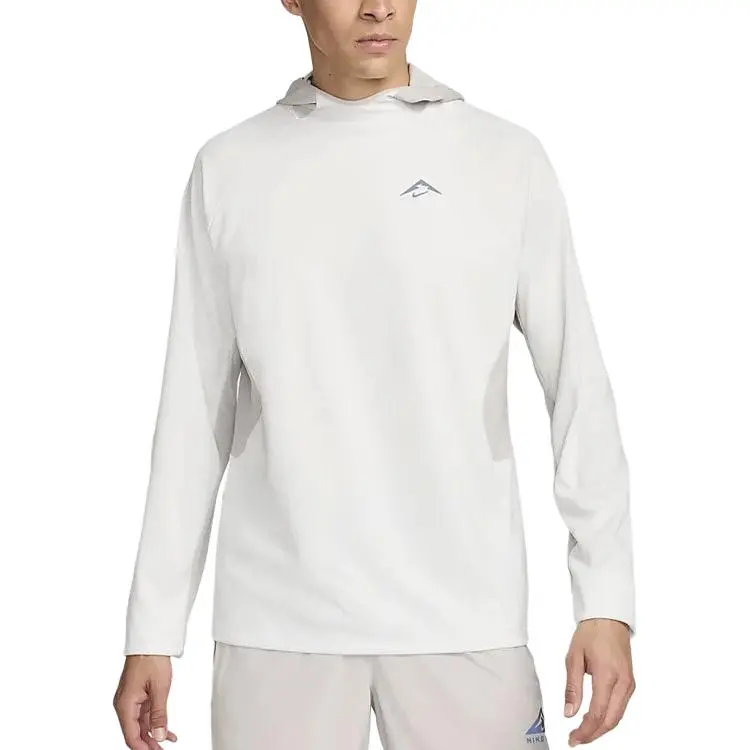 Nike T Shirt Men's Mountain Peak White
