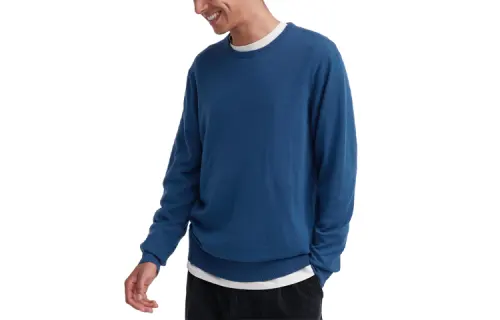 UNIQLO Sweaters Unisex Blue Crew Neck Moderate Other