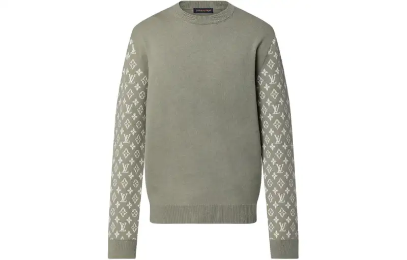 LOUIS VUITTON Long Sleeved Cashmere Mix Signature Crewneck