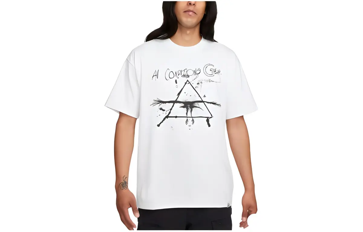 Nike T-Shirts Men's White Crew Neck Moderate Straight Fit