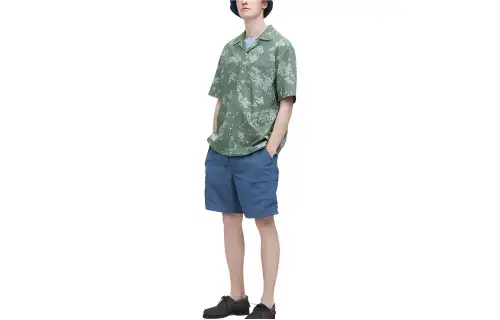 UNIQLO Shirts Men's Green Lapel Moderate Shirt