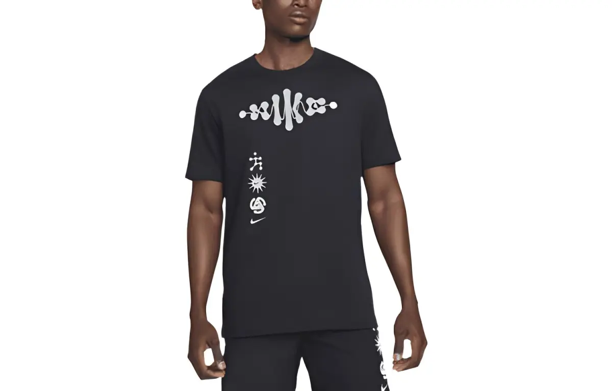 Nike T-Shirts Men's Black Crew Neck Moderate Straight Fit