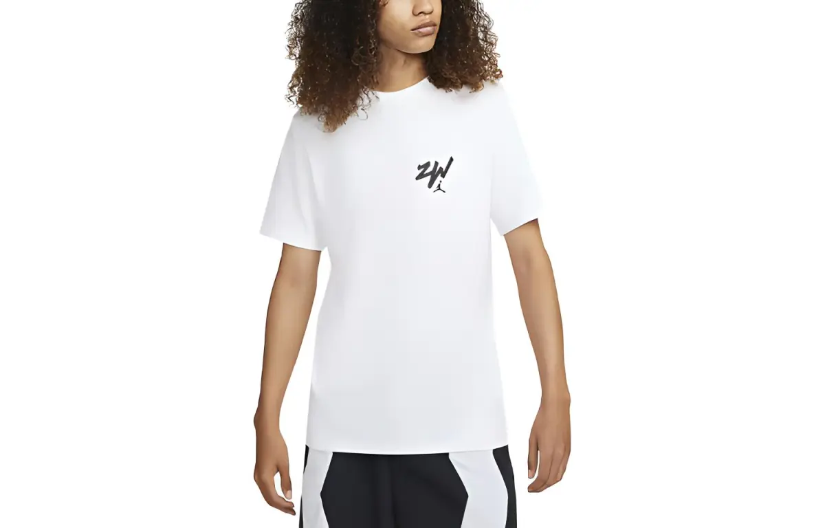 Nike T-Shirts Men's White Crew Neck Moderate Straight Fit