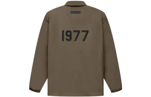 Fear of God Essentials 1977 Series FW22 Coaches Jacket Wood Solid Color Logo Lapel Windproof Button Coach American Heavy Jacket Men's Wood Brown