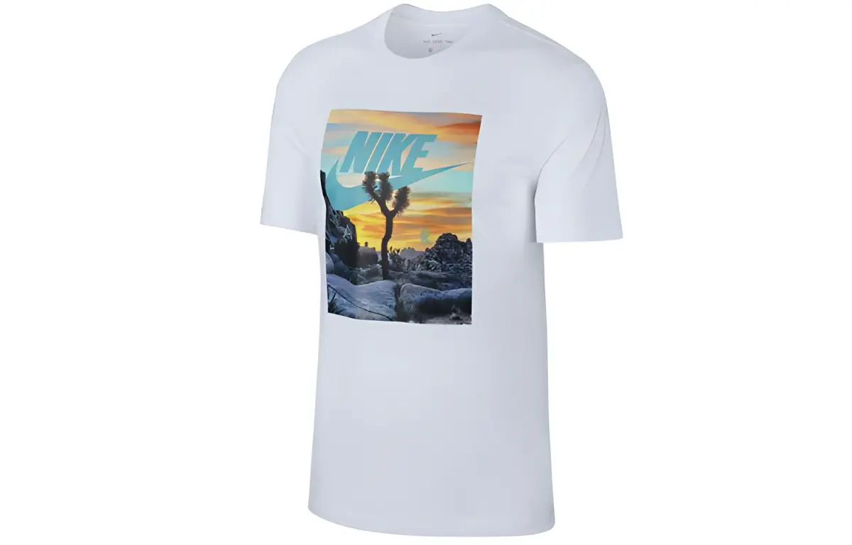 Nike T-Shirts Men's White Crew Neck Moderate Straight Fit
