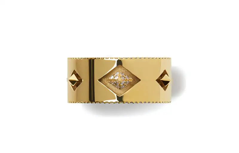 Hollow gold-plated ring