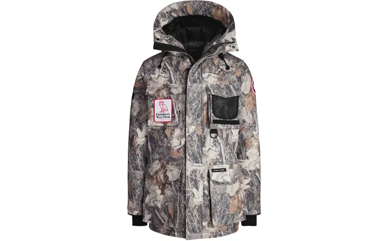 Canada Goose Down Jacket Unisex Maple Leaf Camouflage