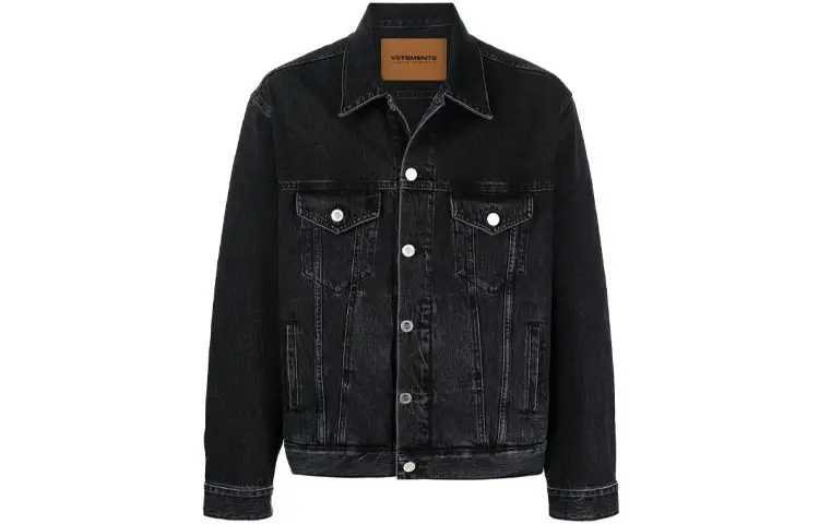 Vetements logo-print cotton denim jacket