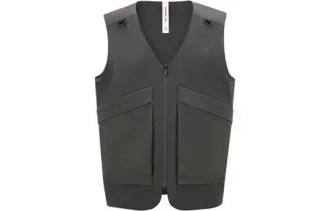 Reebok Jackets Men's Carbon Black V-neck Moderate