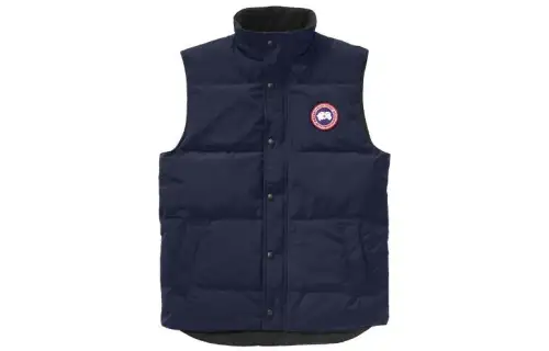 Canada Goose Vanier logo-patch waistcoat